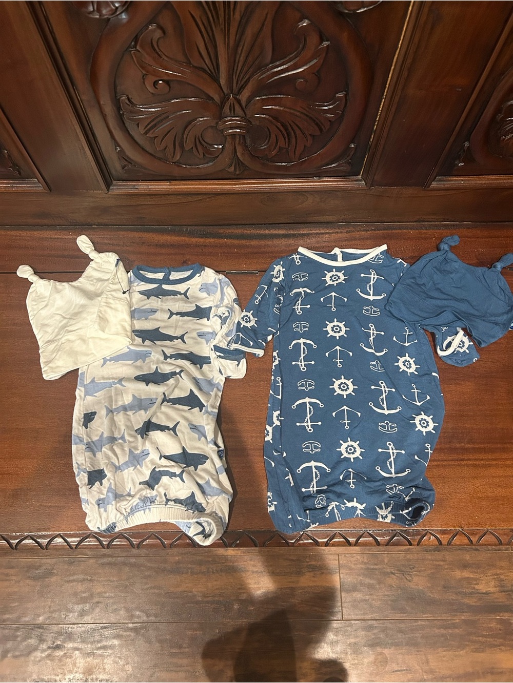 Kickee Pants Blue & White Nautical Print Sleep gowns with hats EUC